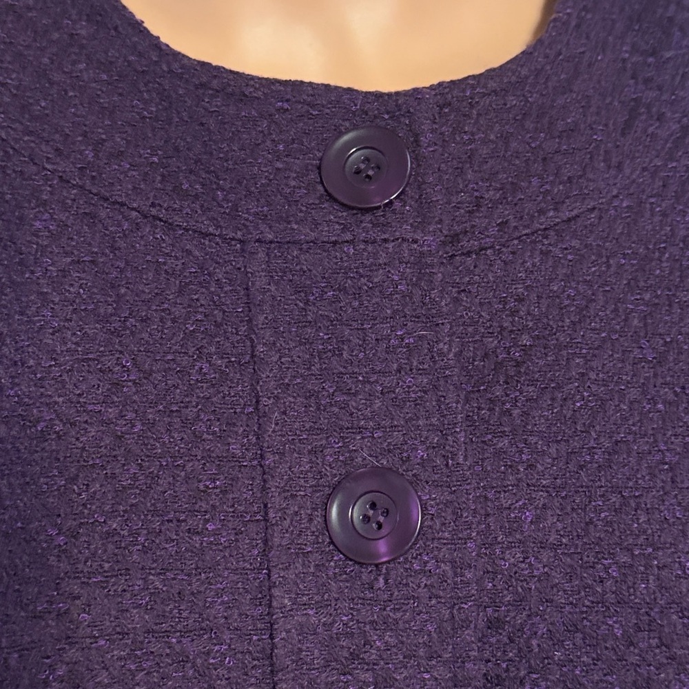 Button-Front Jacket approx 24” shoulder to bottom. Approx 15” pit to pit - Picture 6 of 6